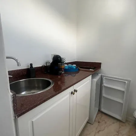 Villa Villa, Sea Views, Pool Sauna, Jacuzzi,gas Bbq