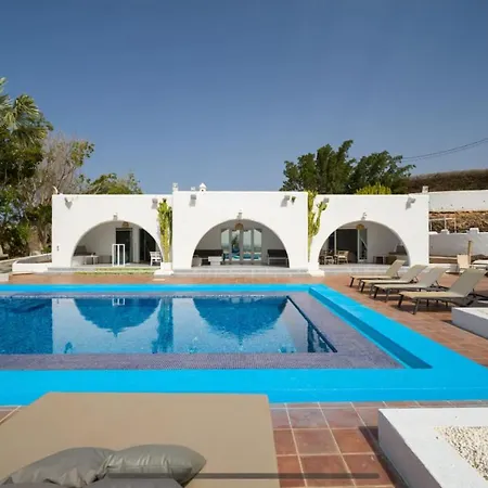 Villa, Sea Views, Pool Sauna, Jacuzzi,gas Bbq Villa