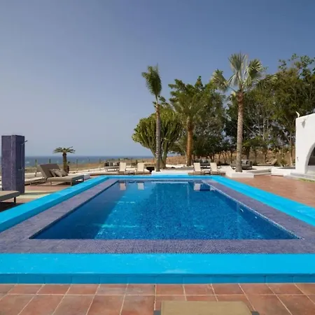 Villa Villa, Sea Views, Pool Sauna, Jacuzzi,gas Bbq Pasito Blanco