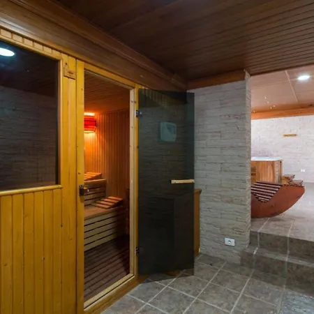 Villa, Sea Views, Pool Sauna, Jacuzzi,gas Bbq Villa *